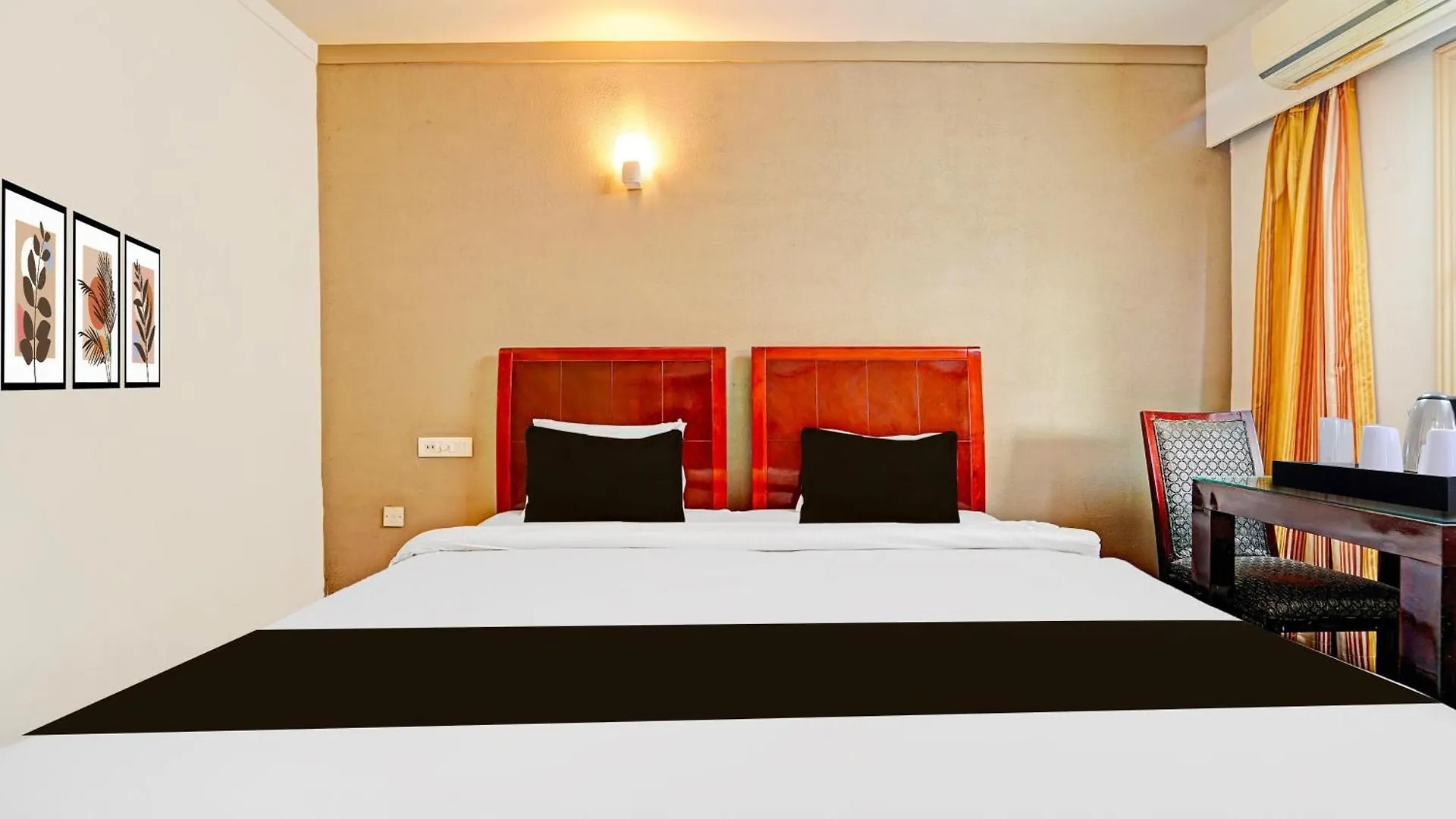 Super Collection O Alappuzha Town Hotel