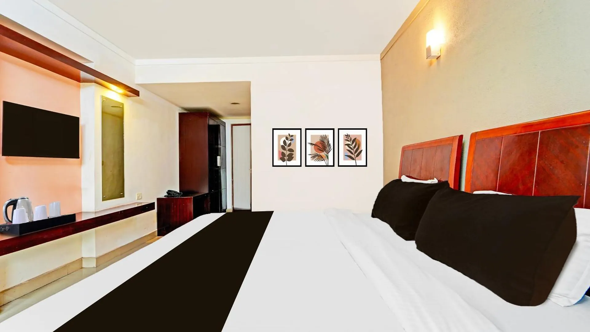 Super Collection O Alappuzha Town Hotel